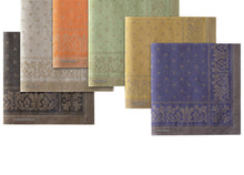 Load image into Gallery viewer, BEE RUSTICA