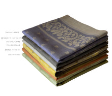 Load image into Gallery viewer, BEE RUSTICA